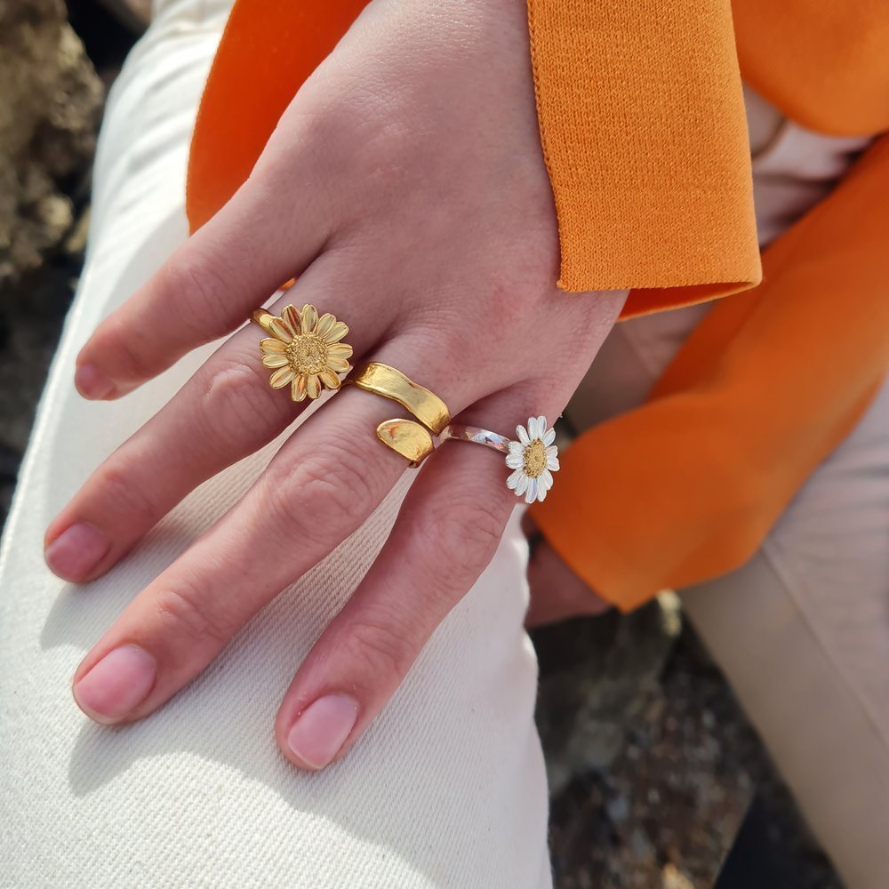 Ismini Daisy Ring   24K Gold vermeil on sterling silver  