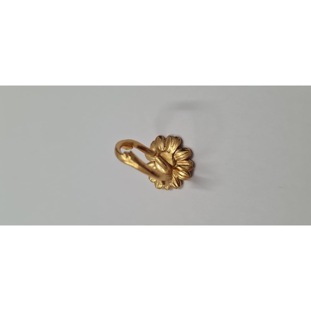 Ismini Daisy Ring  with narrow twig base, 24K Gold vermeil on sterling silver  