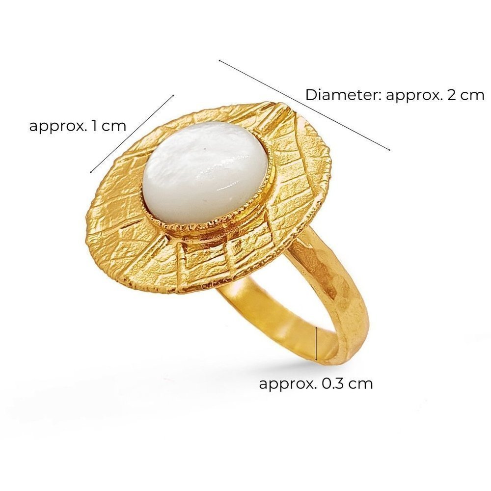 Echo Ring geometric,   24K Gold vermeil on sterling silver Mop 