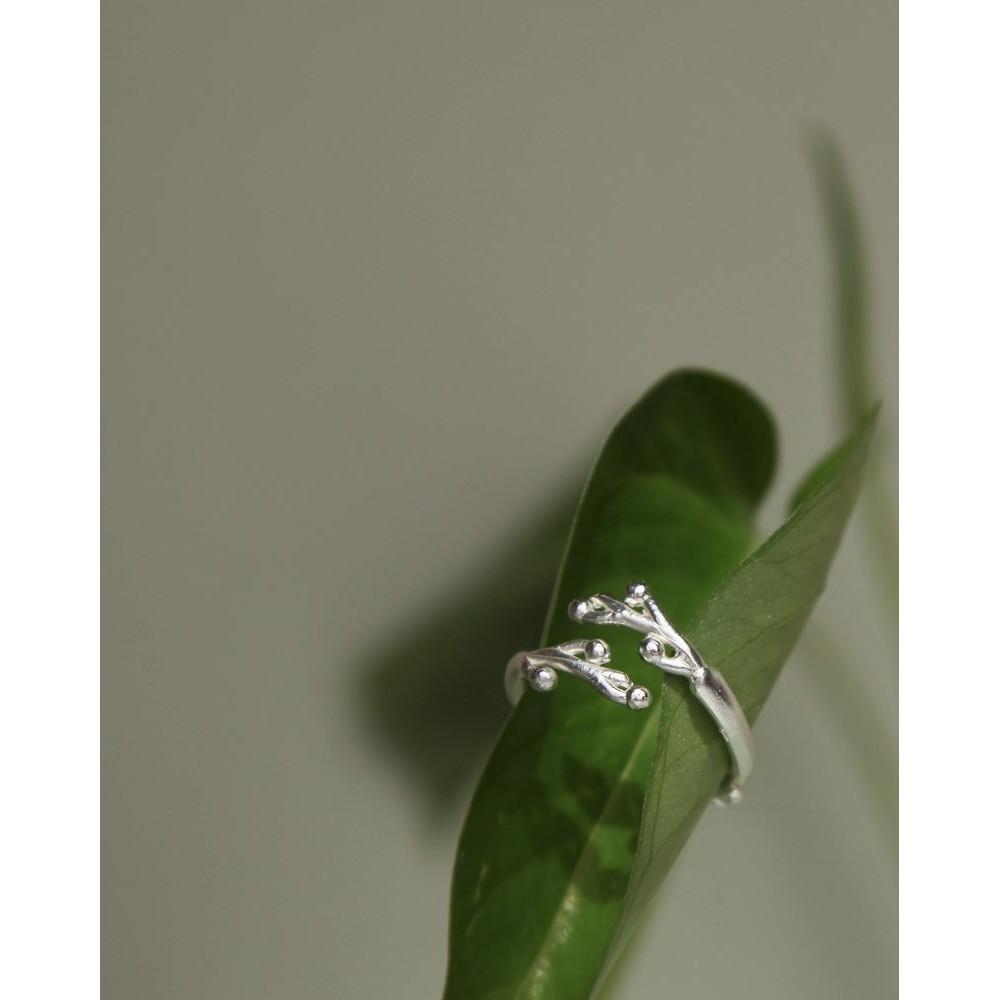 Miniature Ring mini with narrow twig base, Sterling silver  