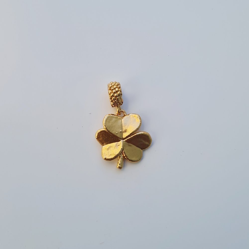 Fortuna Trefoil Tack pin mini layer, 24K Gold vermeil on sterling silver  