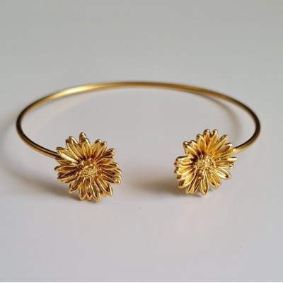 Daisy Field Daisy Bracelet  with flexible wire, 24K Gold vermeil on sterling silver  