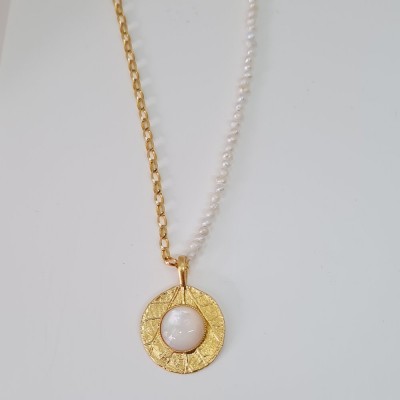 Kimolos Pendant geometric, layer, with detachable motif, 24K Gold vermeil on sterling silver Mop 